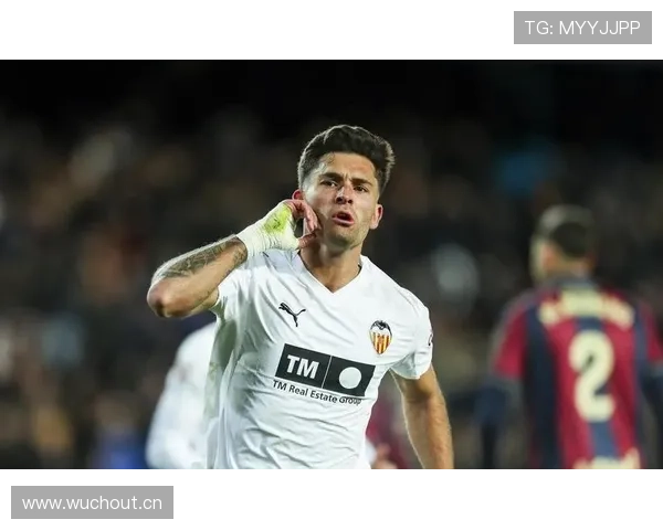 瓦伦西亚保级形势变化,当前竞争压力加剧面临考验 瓦伦西亚保级形势变化,当前竞争压力加剧面临考验