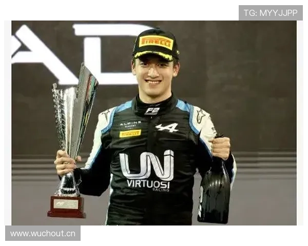 周冠宇下赛季豪装赛车照片流出，这装备感觉比豪门派对还壕？