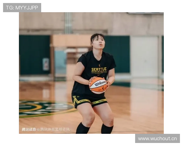 李月汝训练完直接拎爱马仕去吃米其林，这哪是打球啊